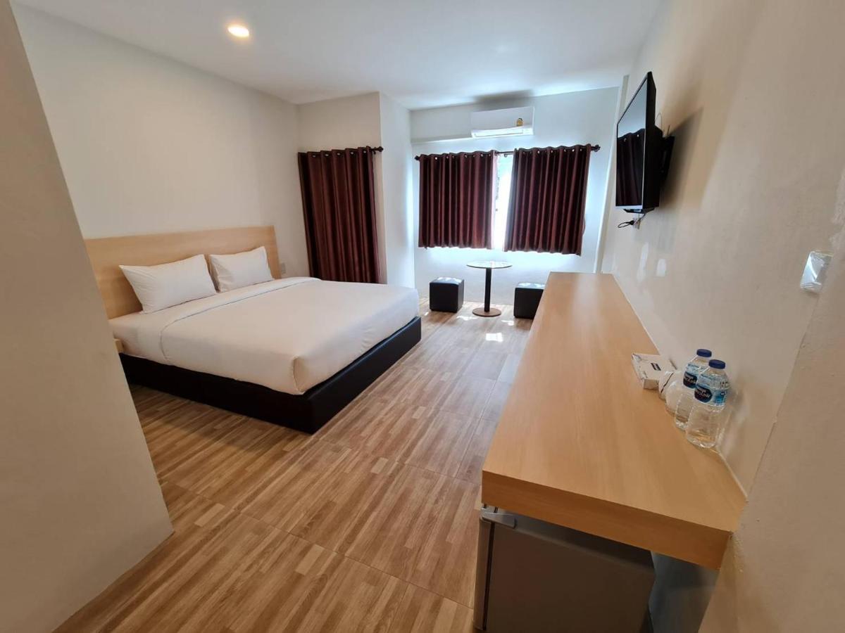 The Charlotte Smart Hotel Lopburi Lop Buri Exterior foto