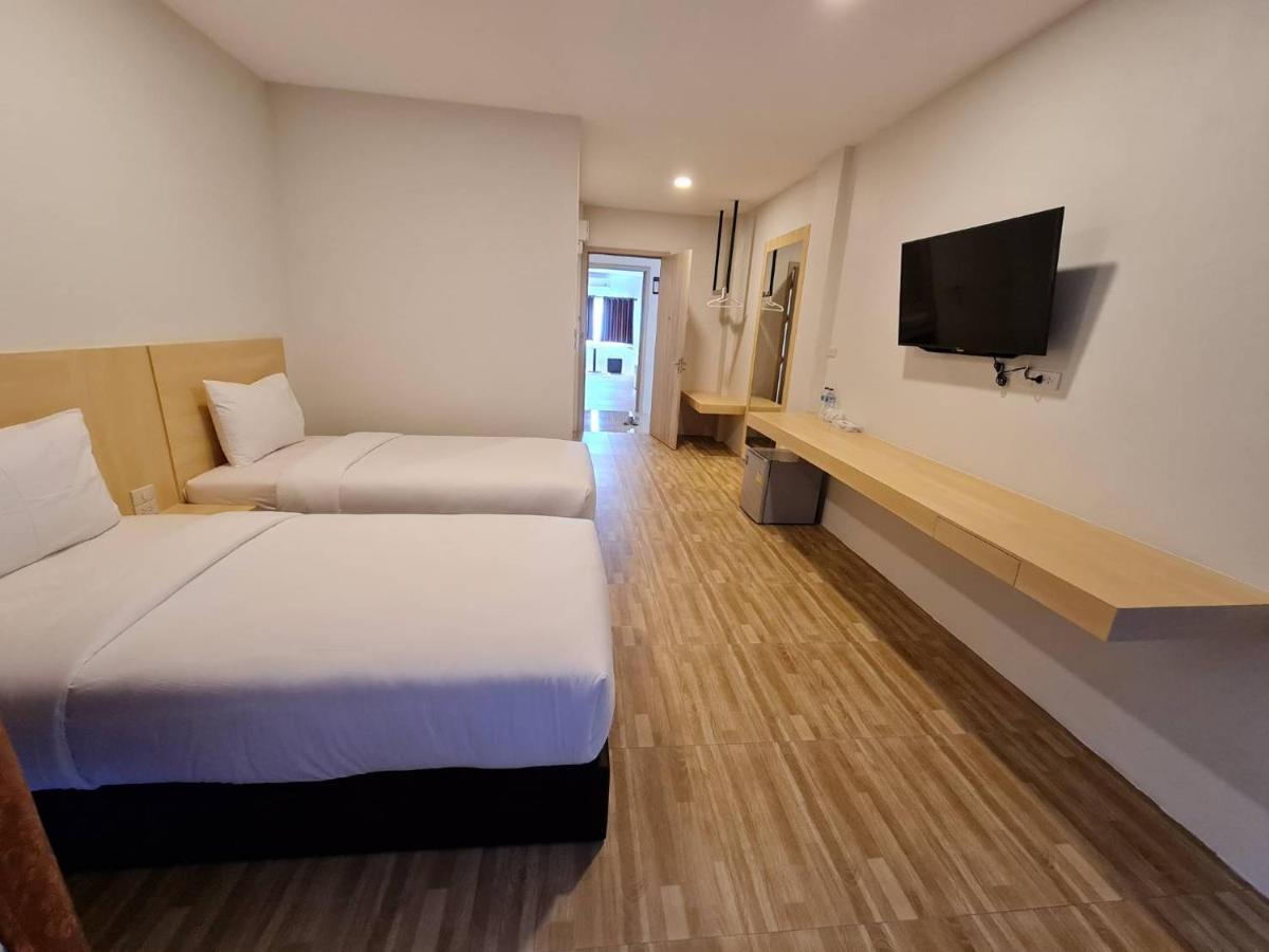 The Charlotte Smart Hotel Lopburi Lop Buri Exterior foto