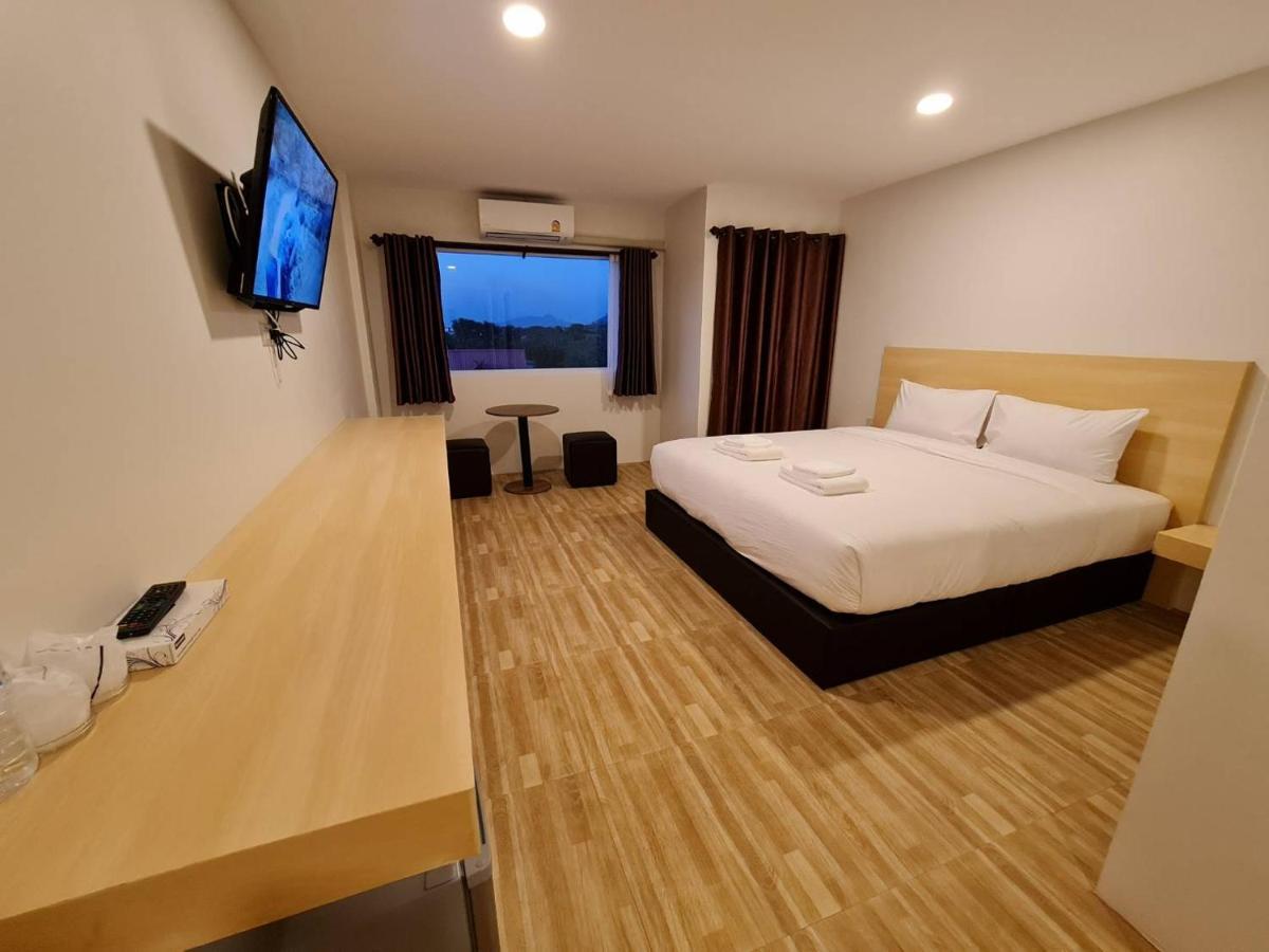 The Charlotte Smart Hotel Lopburi Lop Buri Exterior foto