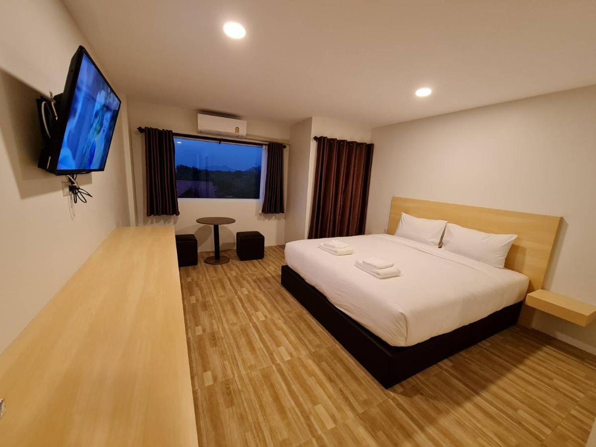 The Charlotte Smart Hotel Lopburi Lop Buri Exterior foto