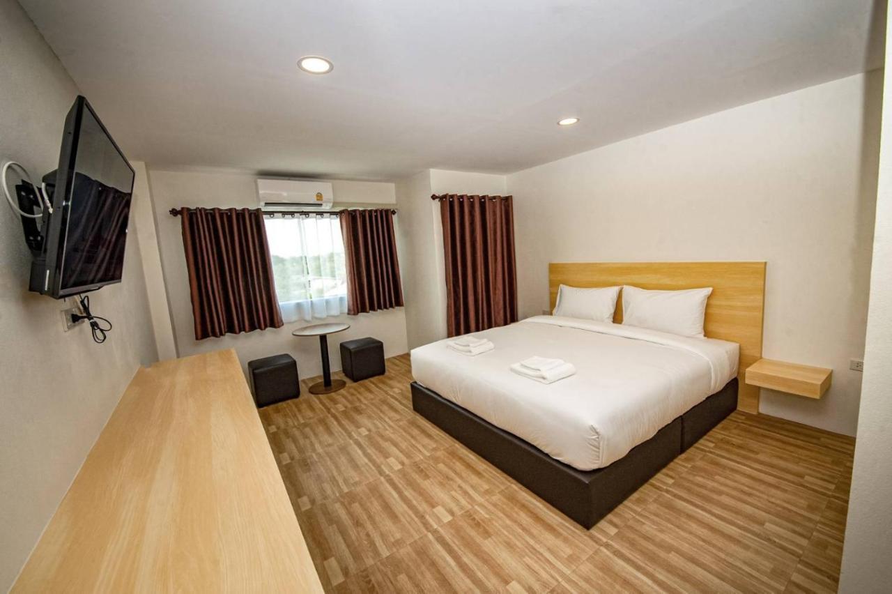 The Charlotte Smart Hotel Lopburi Lop Buri Exterior foto