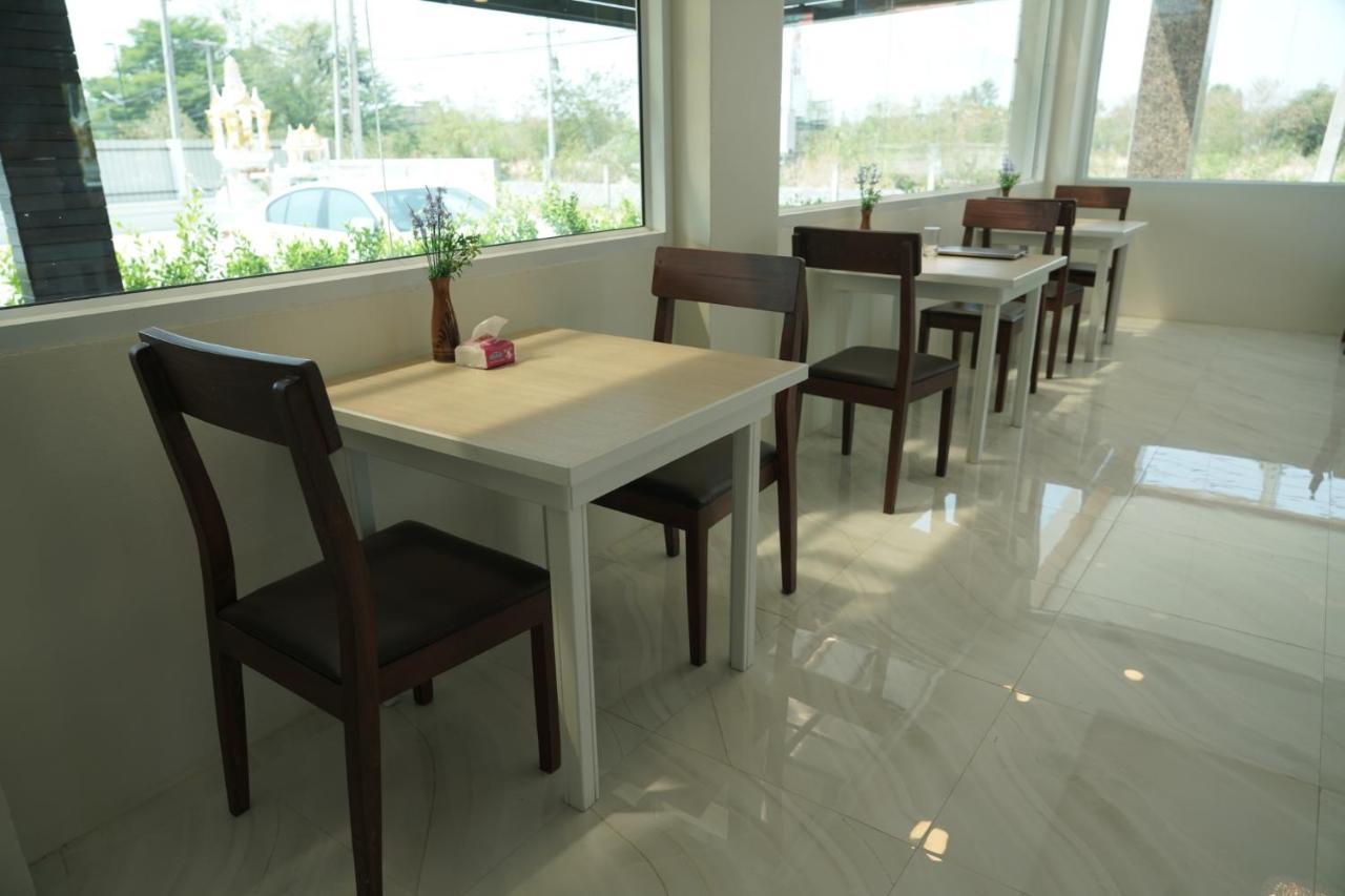 The Charlotte Smart Hotel Lopburi Lop Buri Exterior foto