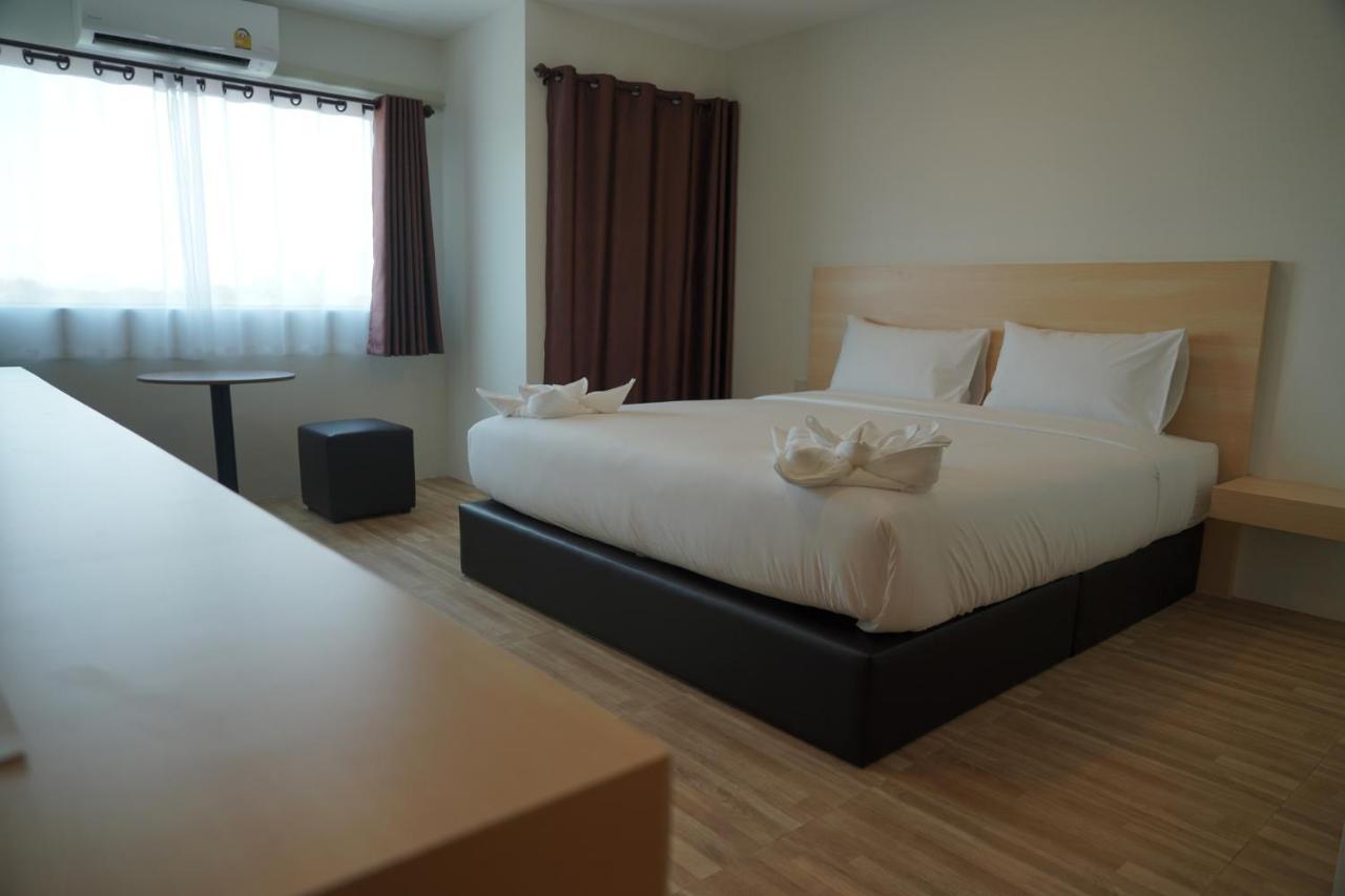 The Charlotte Smart Hotel Lopburi Lop Buri Exterior foto