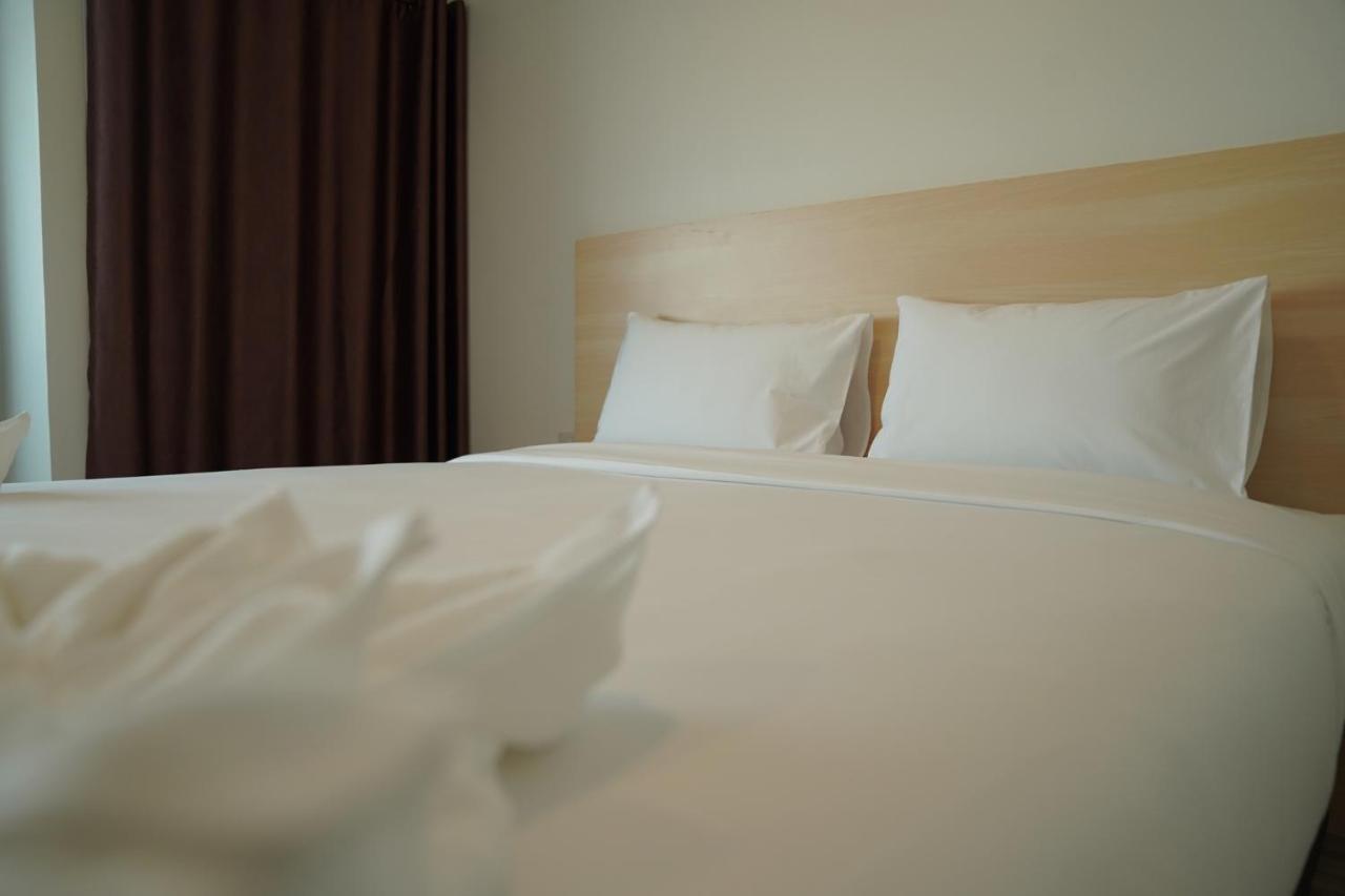 The Charlotte Smart Hotel Lopburi Lop Buri Exterior foto